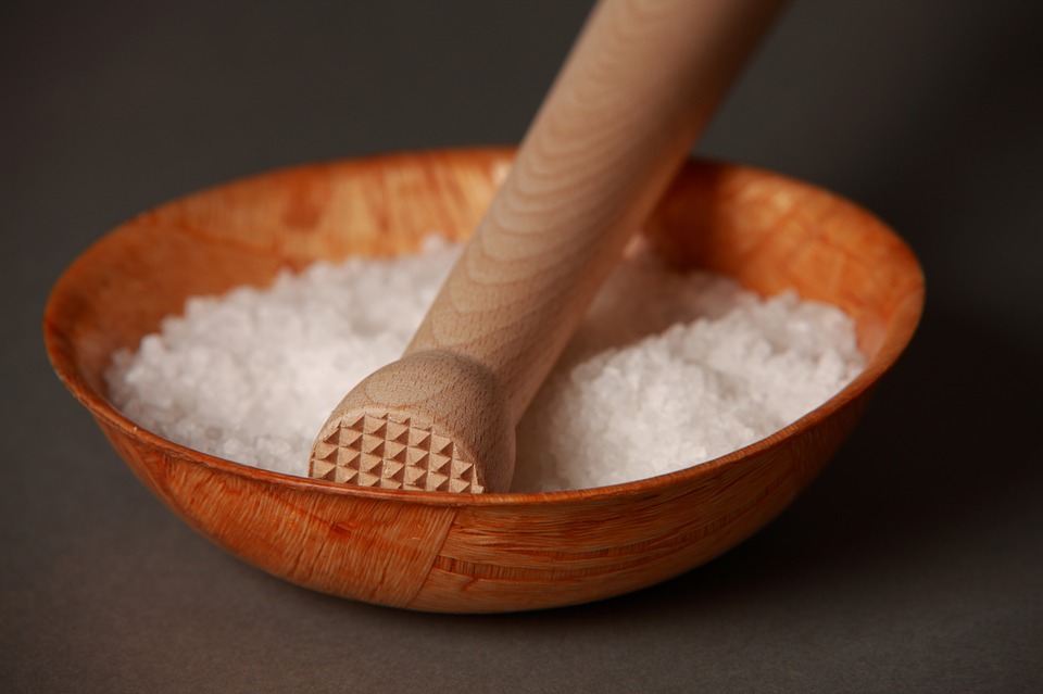 Es gibt verschiedene Arten von Salz für eine Wasserenthärtungsanlage.