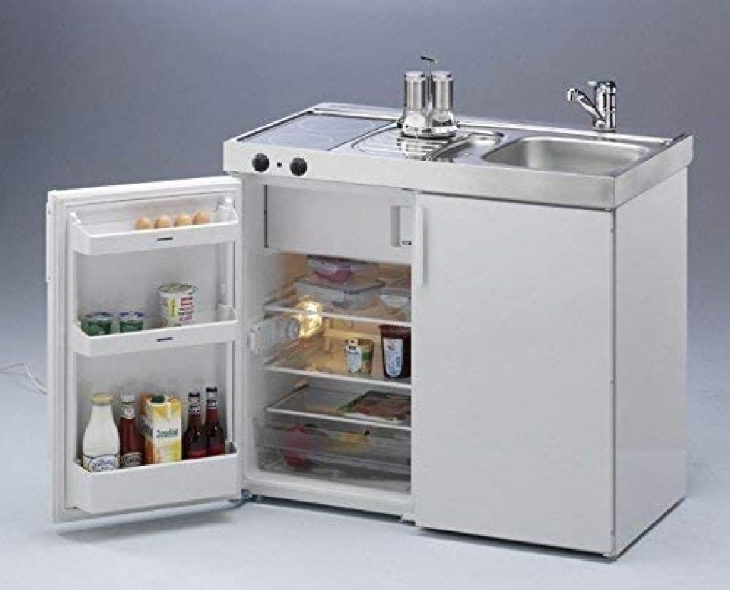 Singleküche mit Kühlschrank